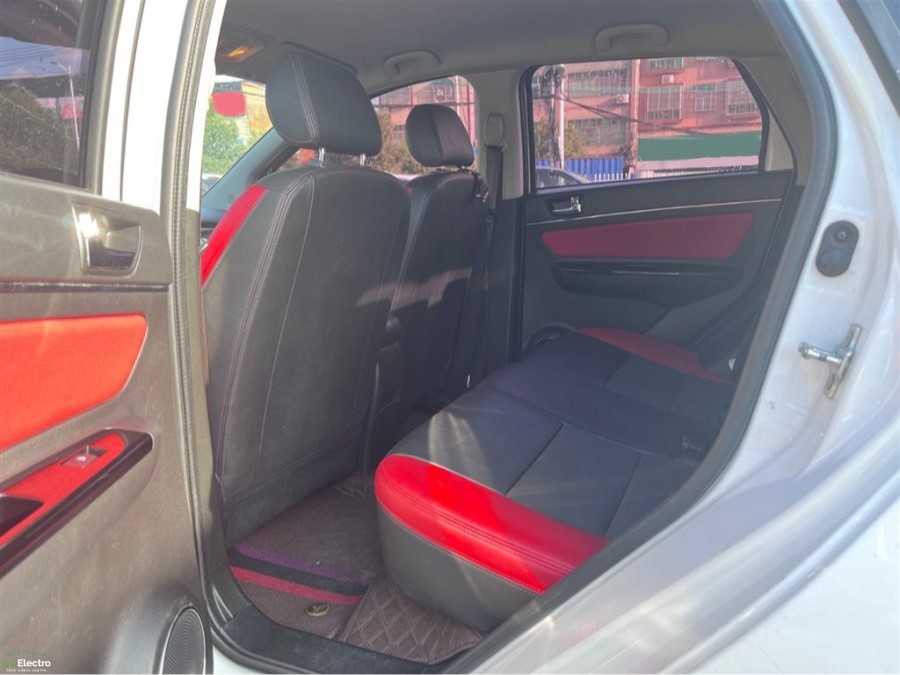 BAIC EX360