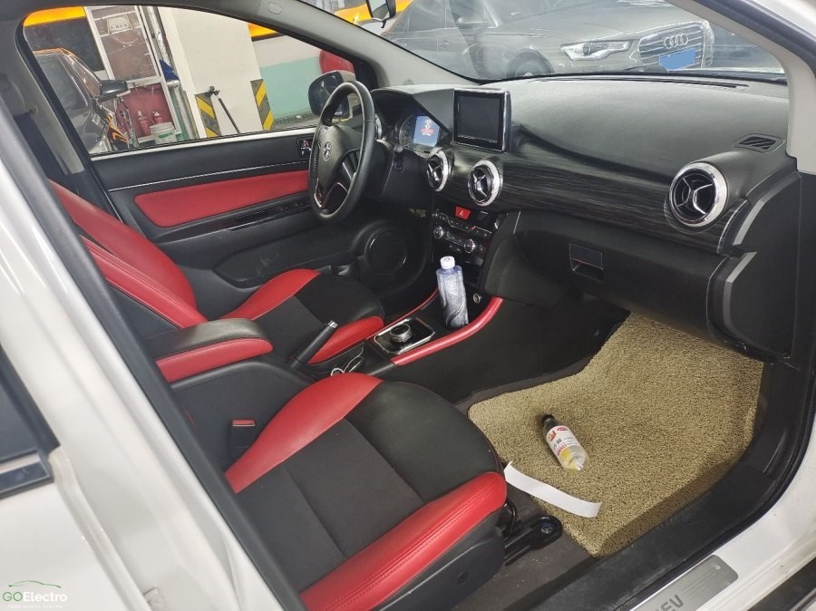 BAIC EX360