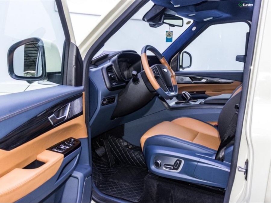 Geely LEVC TX5
