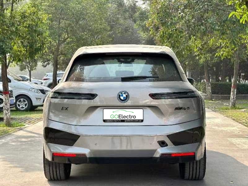 BMW iX M60