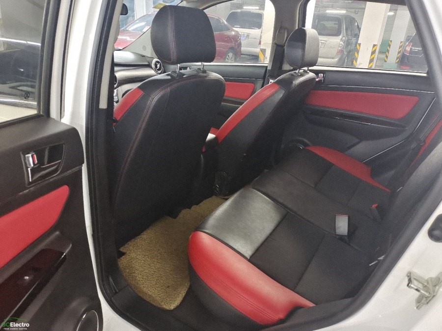 BAIC EX360