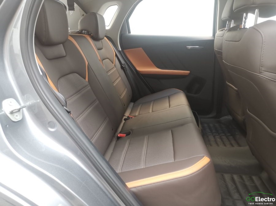 BYD E2