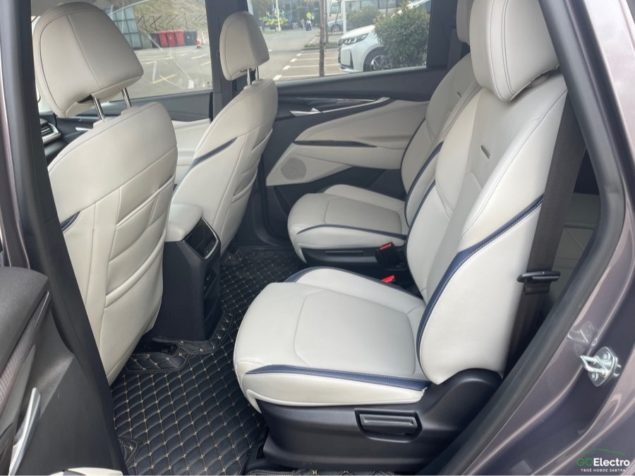 MAXUS EUNIQ 6
