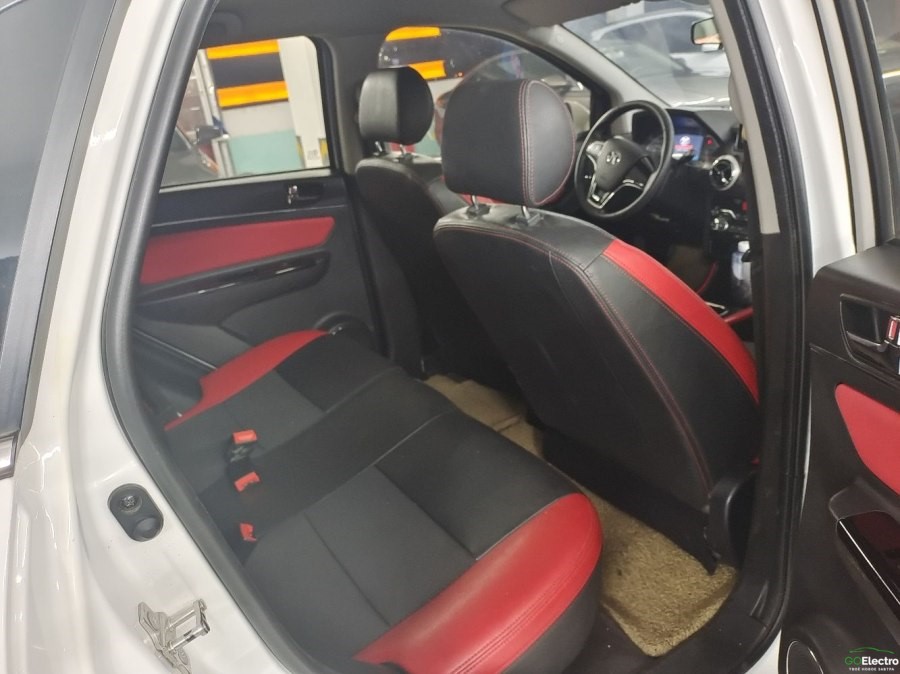 BAIC EX360
