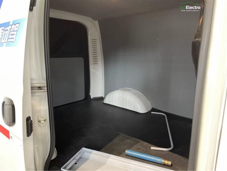 MAXUS EV30