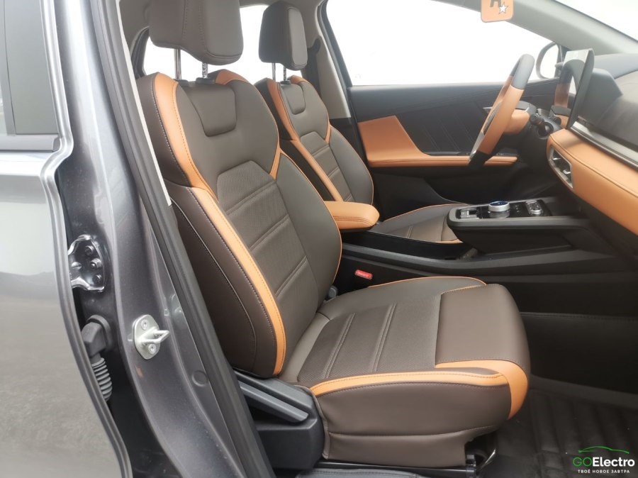 BYD E2