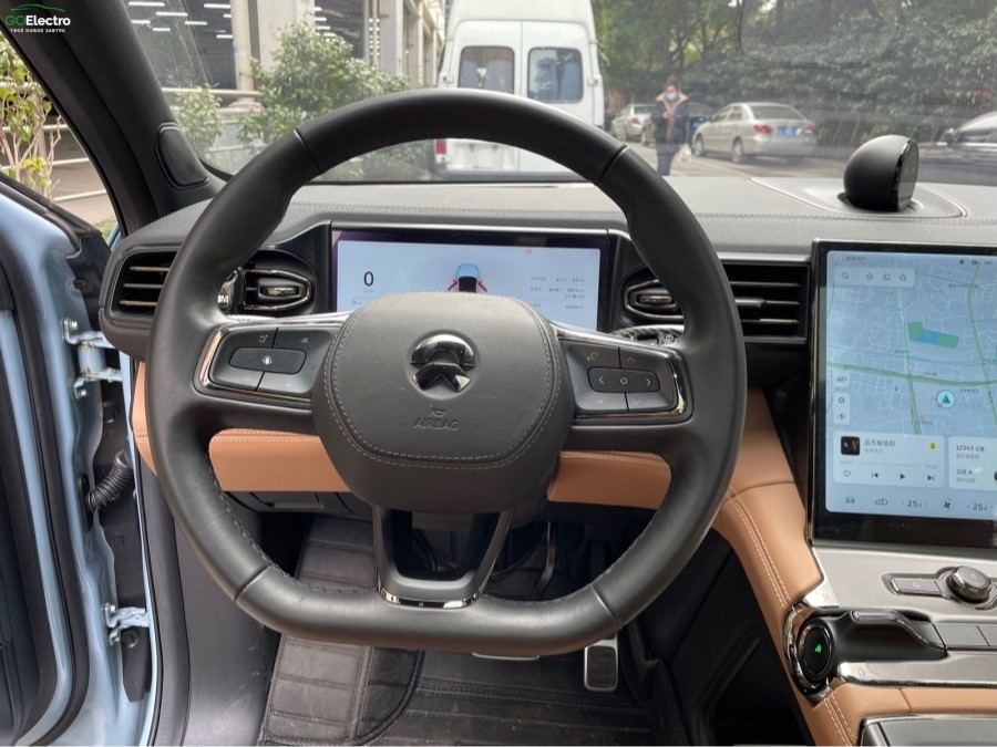 NIO ES6