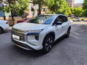 MITSUBISHI AIRTREK