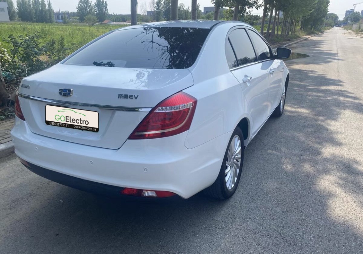 GEELY EMGRAND EV