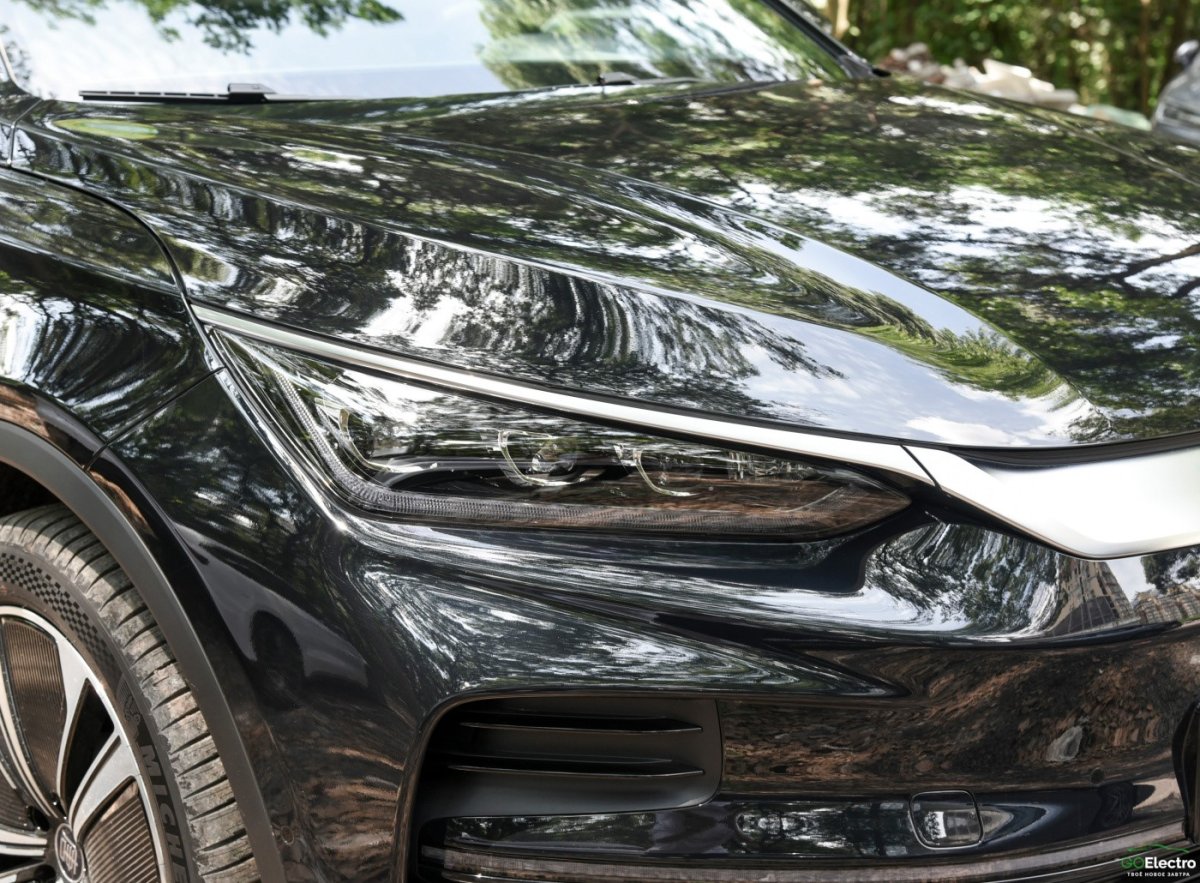 BYD TANG EV