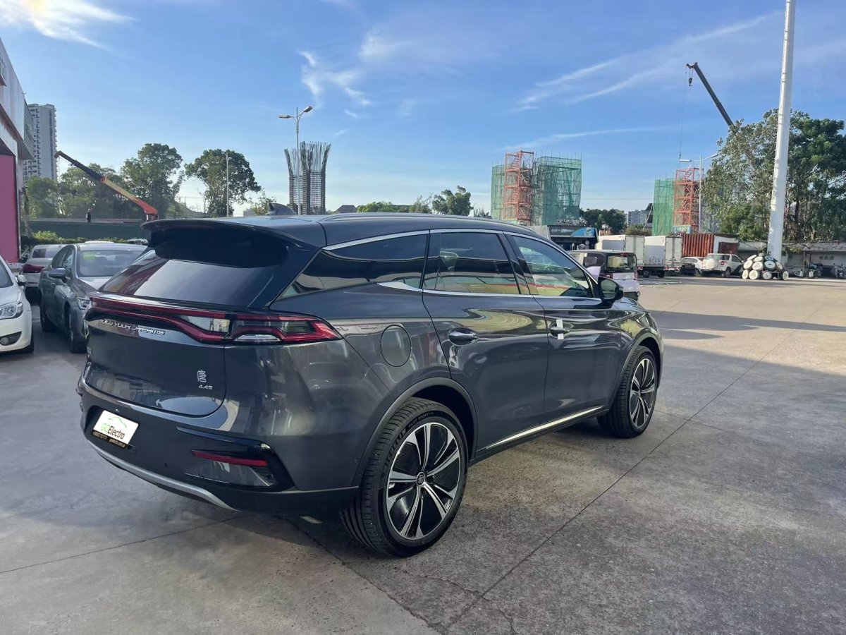 BYD TANG EV 635km