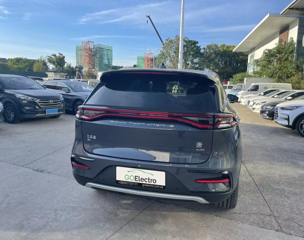 BYD TANG EV 635km
