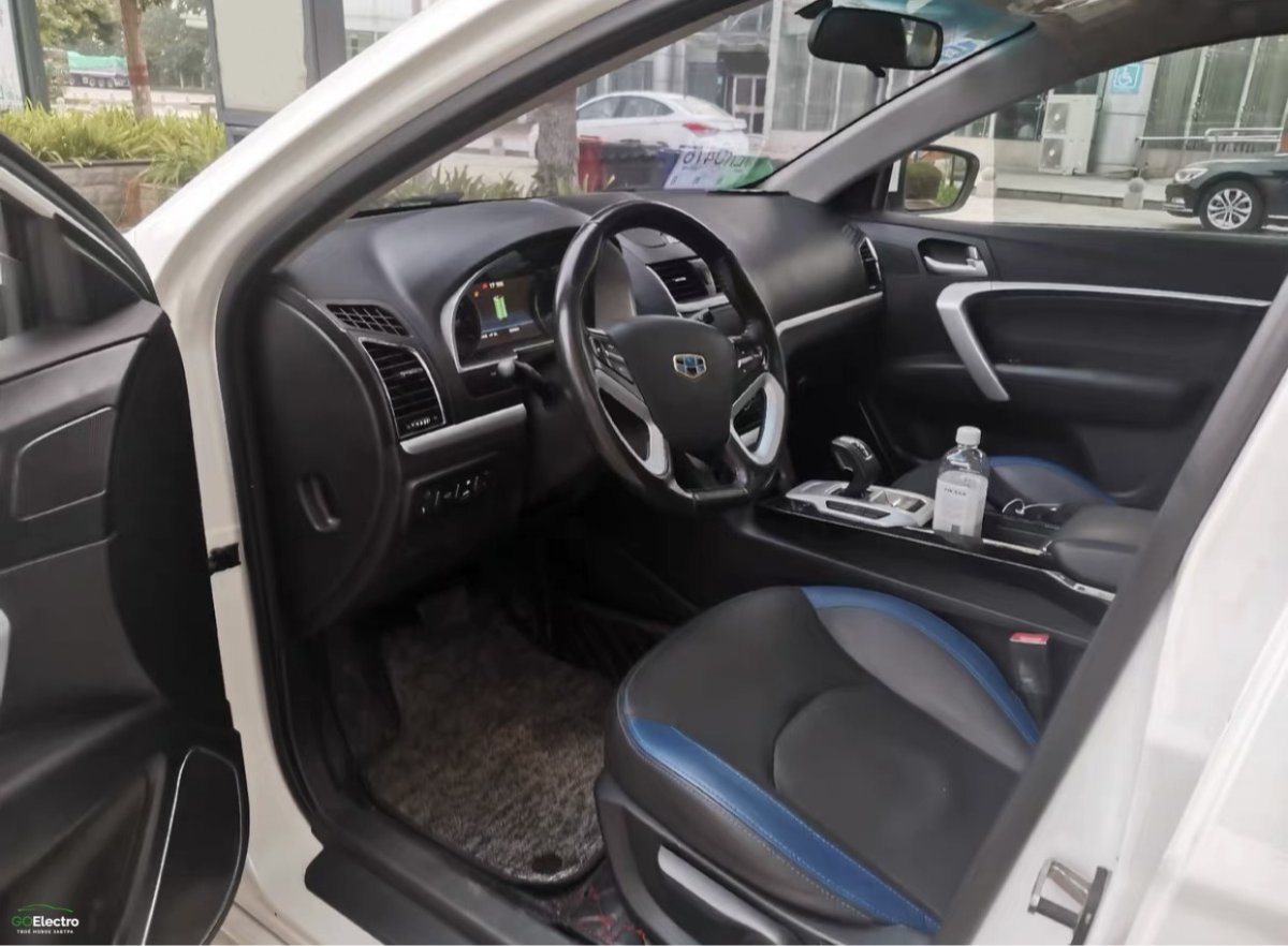 GEELY EMGRAND EV