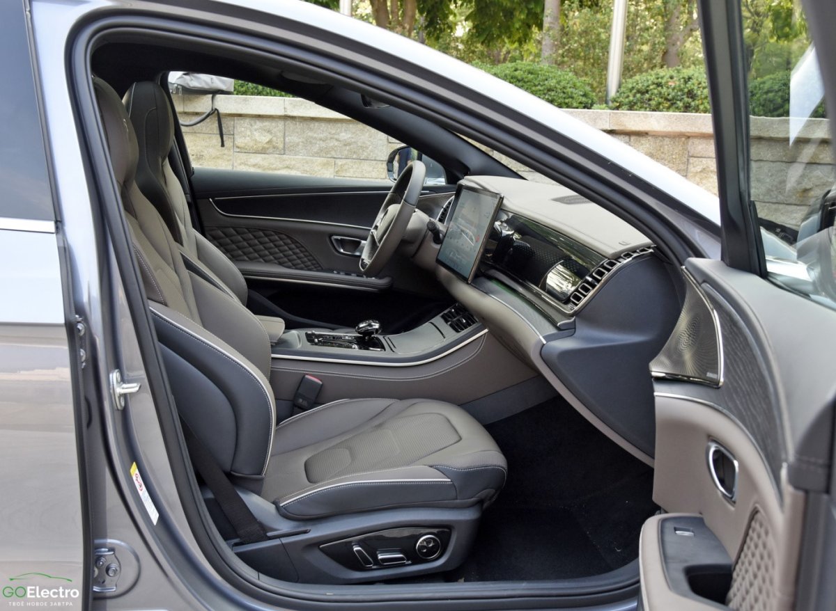 BYD HAN EV