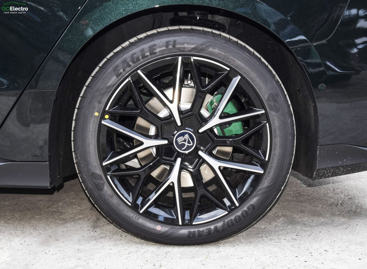 BYD HAN EV