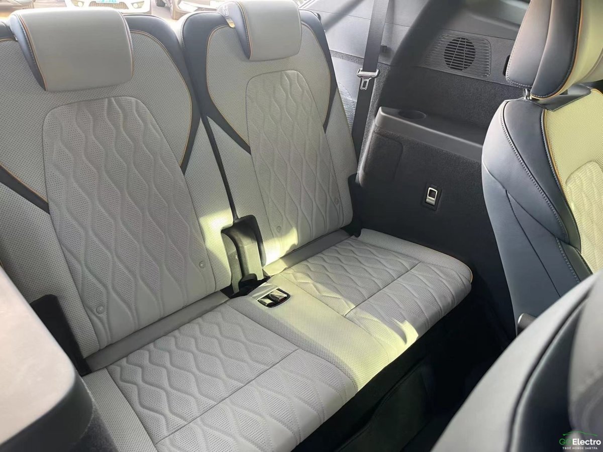 BYD TANG EV