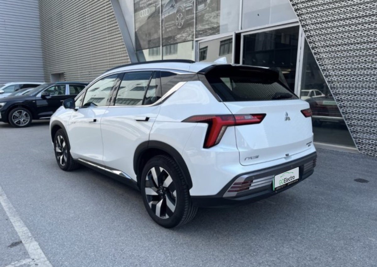 MITSUBISHI AIRTREK HARDCORE