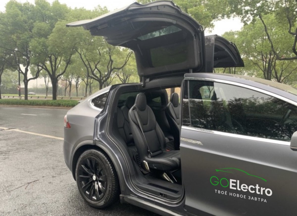 TESLA Model Х