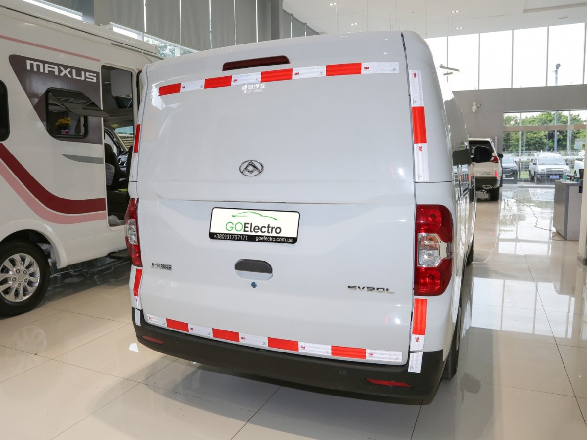 MAXUS EV30L