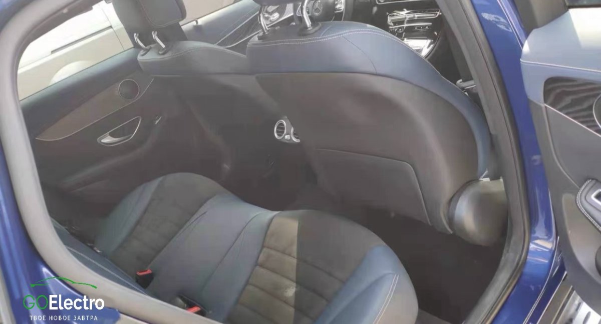 MERCEDES EQC 400