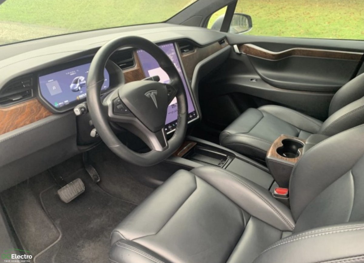 TESLA Model Х