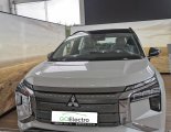 MITSUBISHI AIRTREK