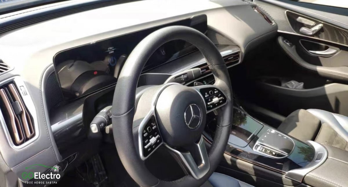 MERCEDES EQC 400