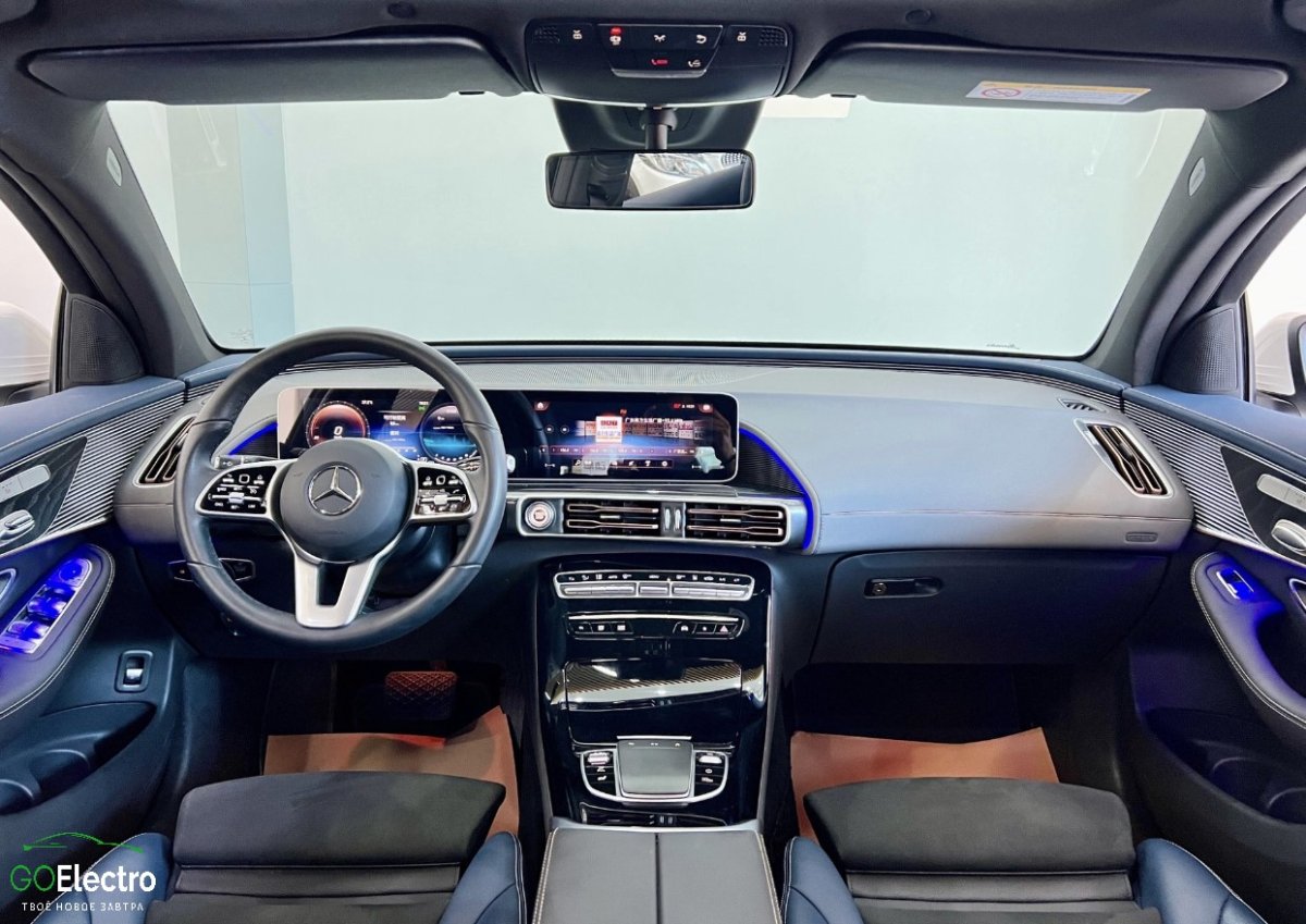 MERCEDES EQC 400