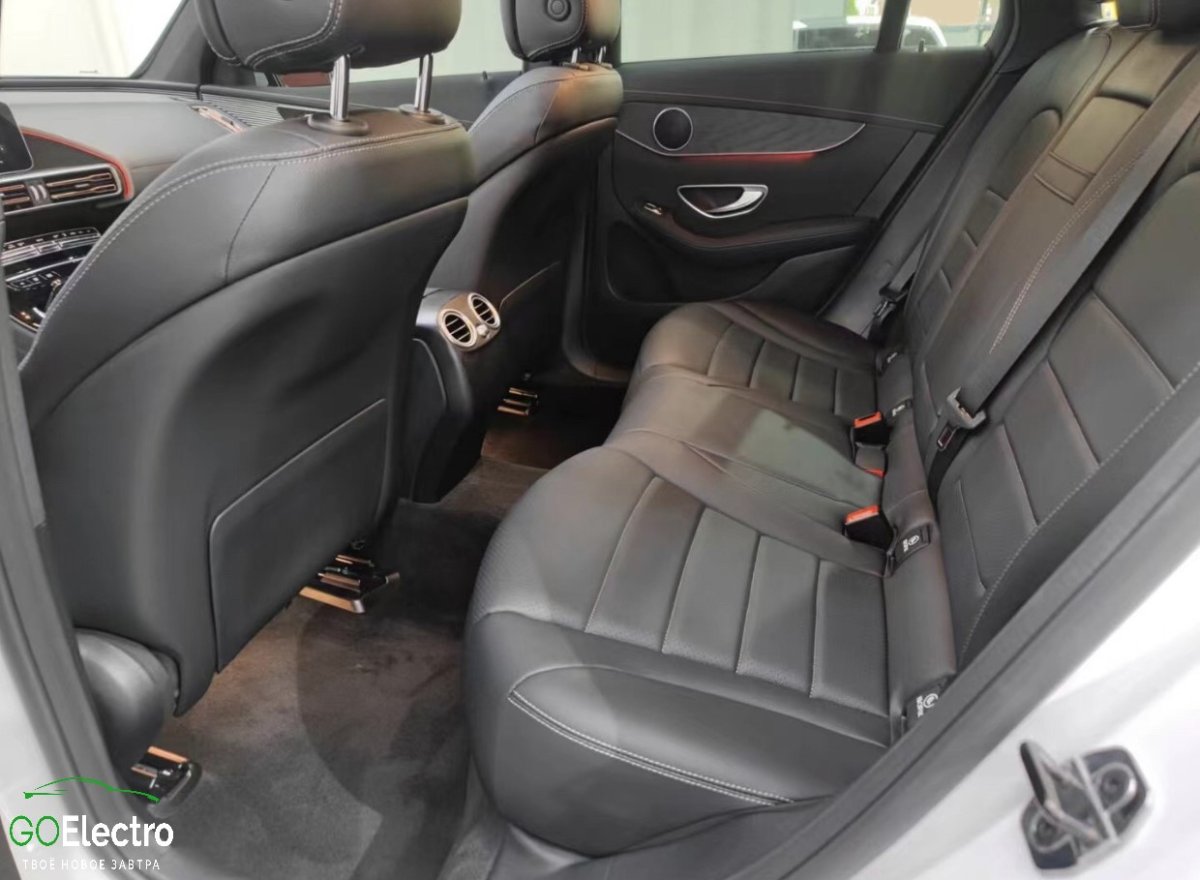 MERCEDES EQC 400