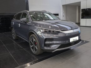 BYD TANG EV 635km