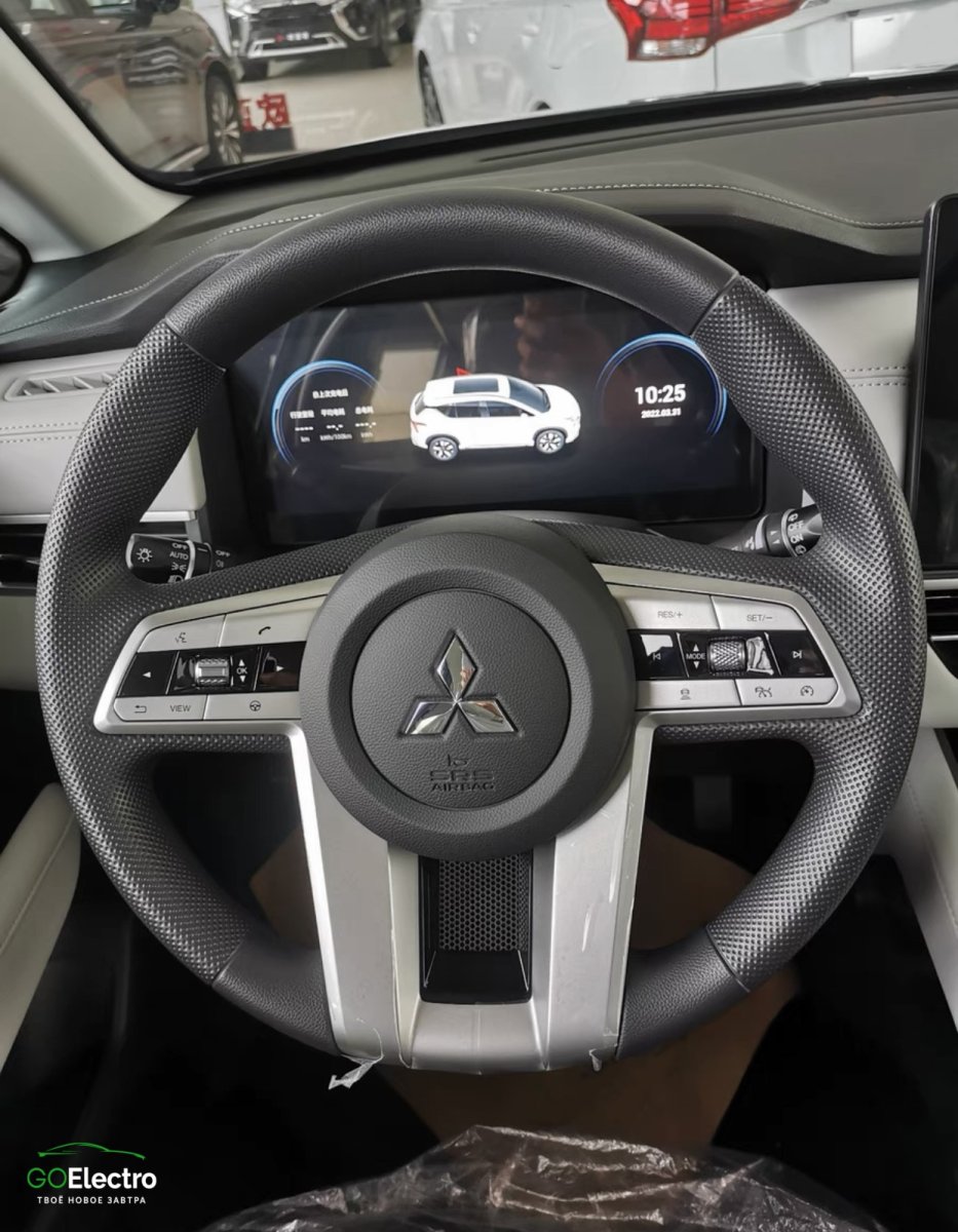MITSUBISHI AIRTREK