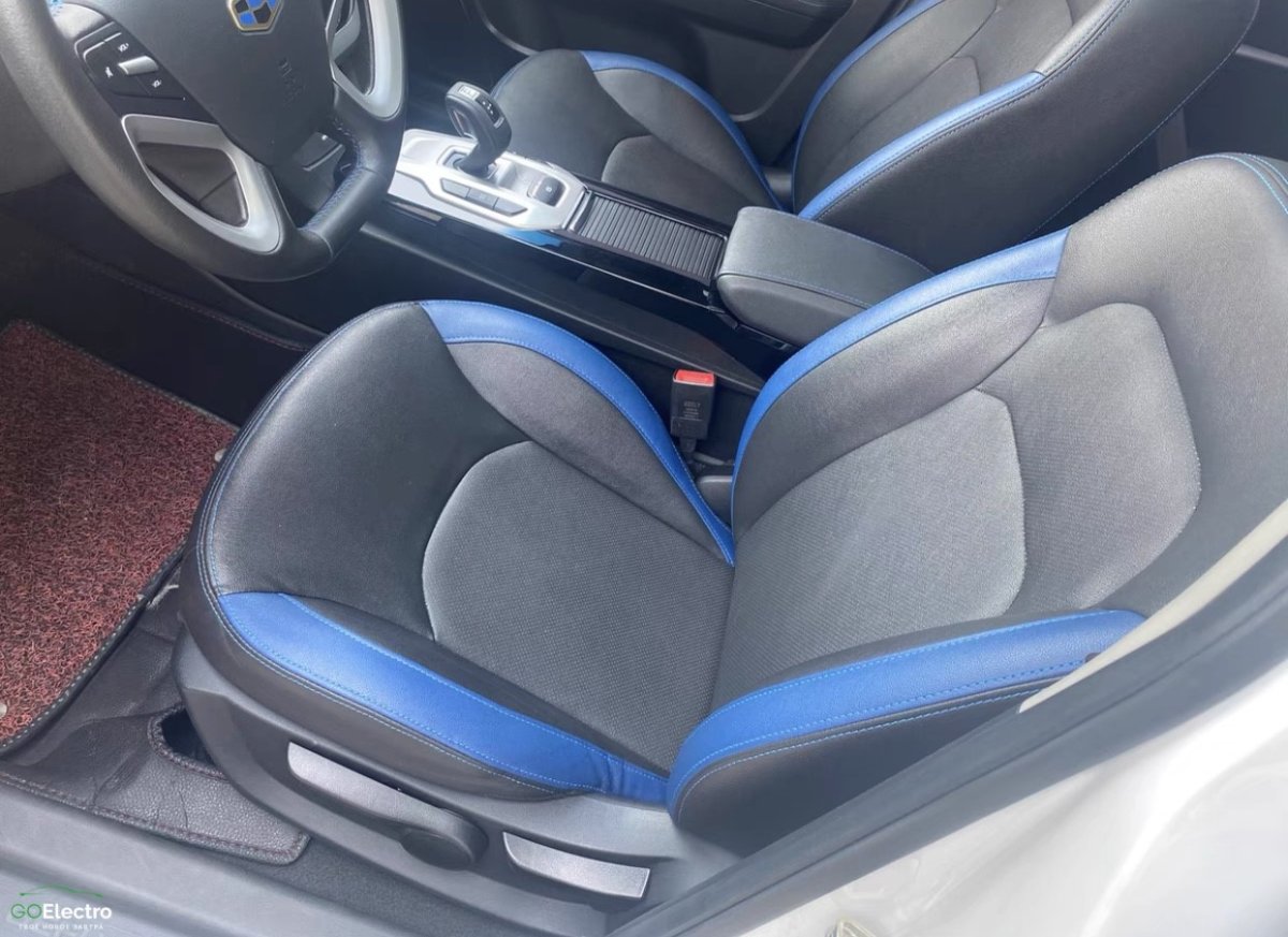 GEELY EMGRAND EV