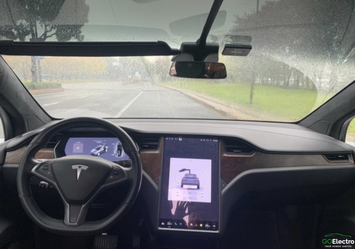 TESLA Model Х